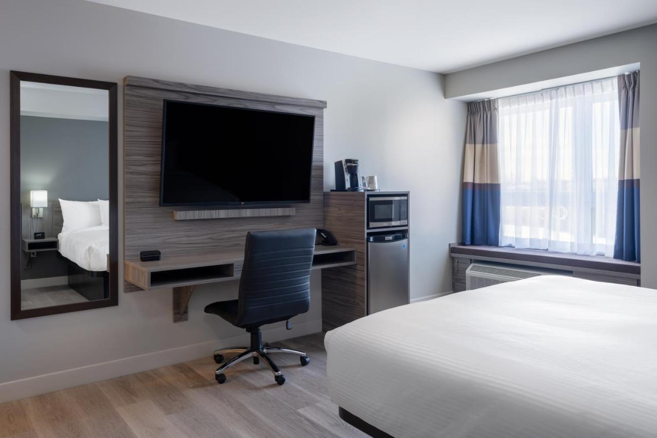 Microtel Inn & Suites By Wyndham Kanata Ottawa West Εξωτερικό φωτογραφία