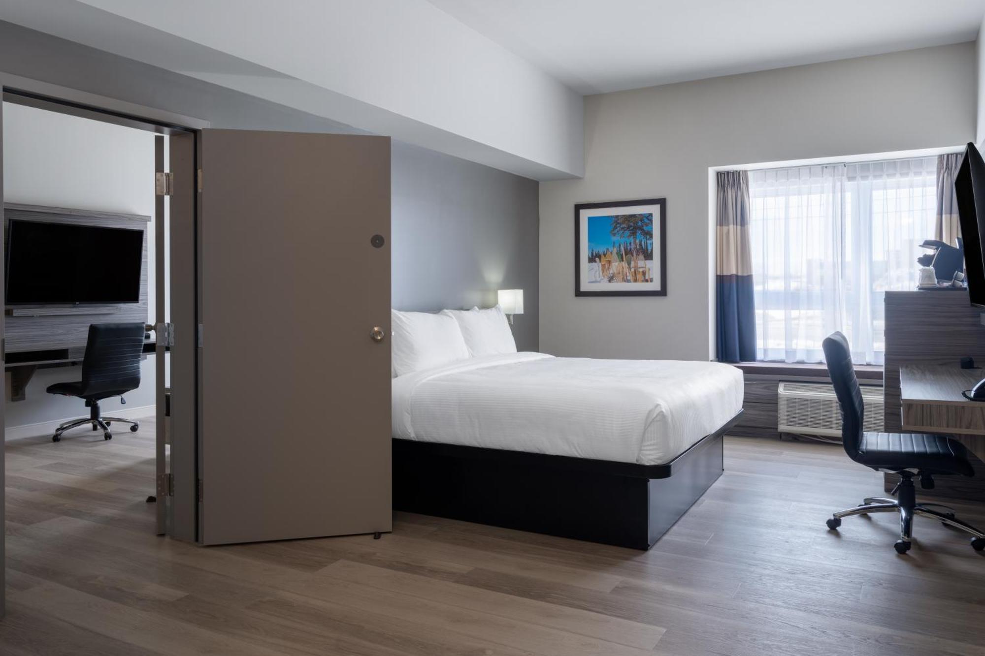 Microtel Inn & Suites By Wyndham Kanata Ottawa West Εξωτερικό φωτογραφία