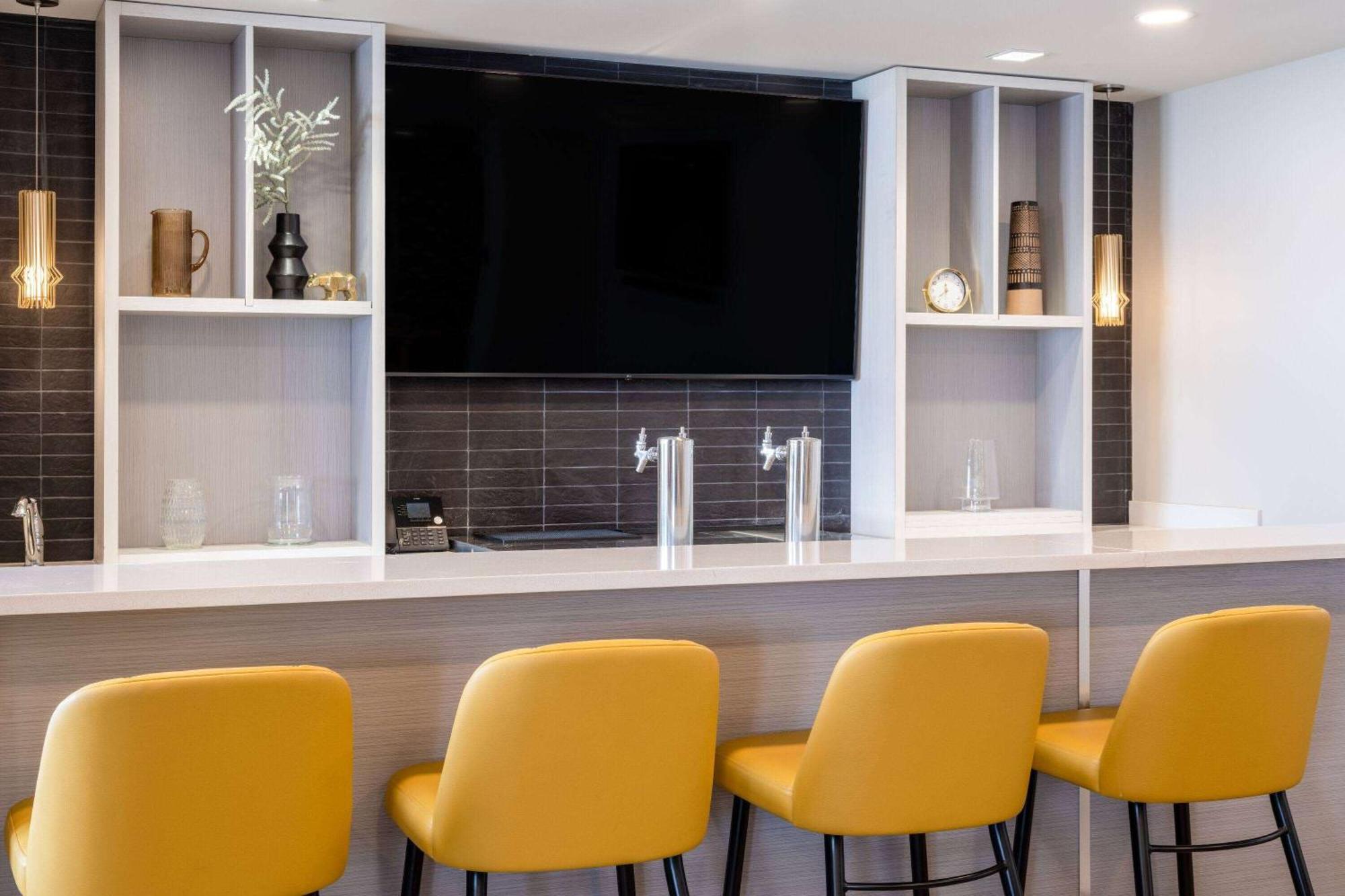 Microtel Inn & Suites By Wyndham Kanata Ottawa West Εξωτερικό φωτογραφία
