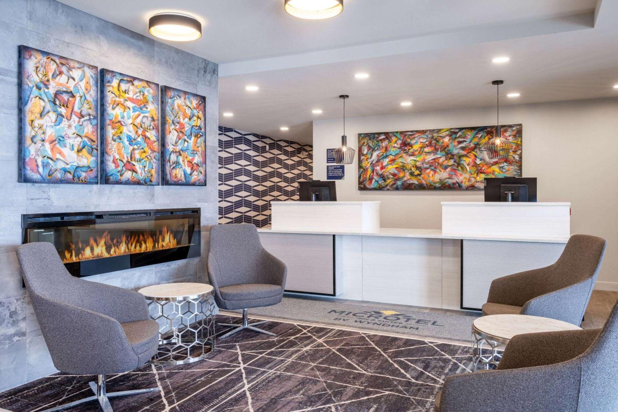 Microtel Inn & Suites By Wyndham Kanata Ottawa West Εξωτερικό φωτογραφία