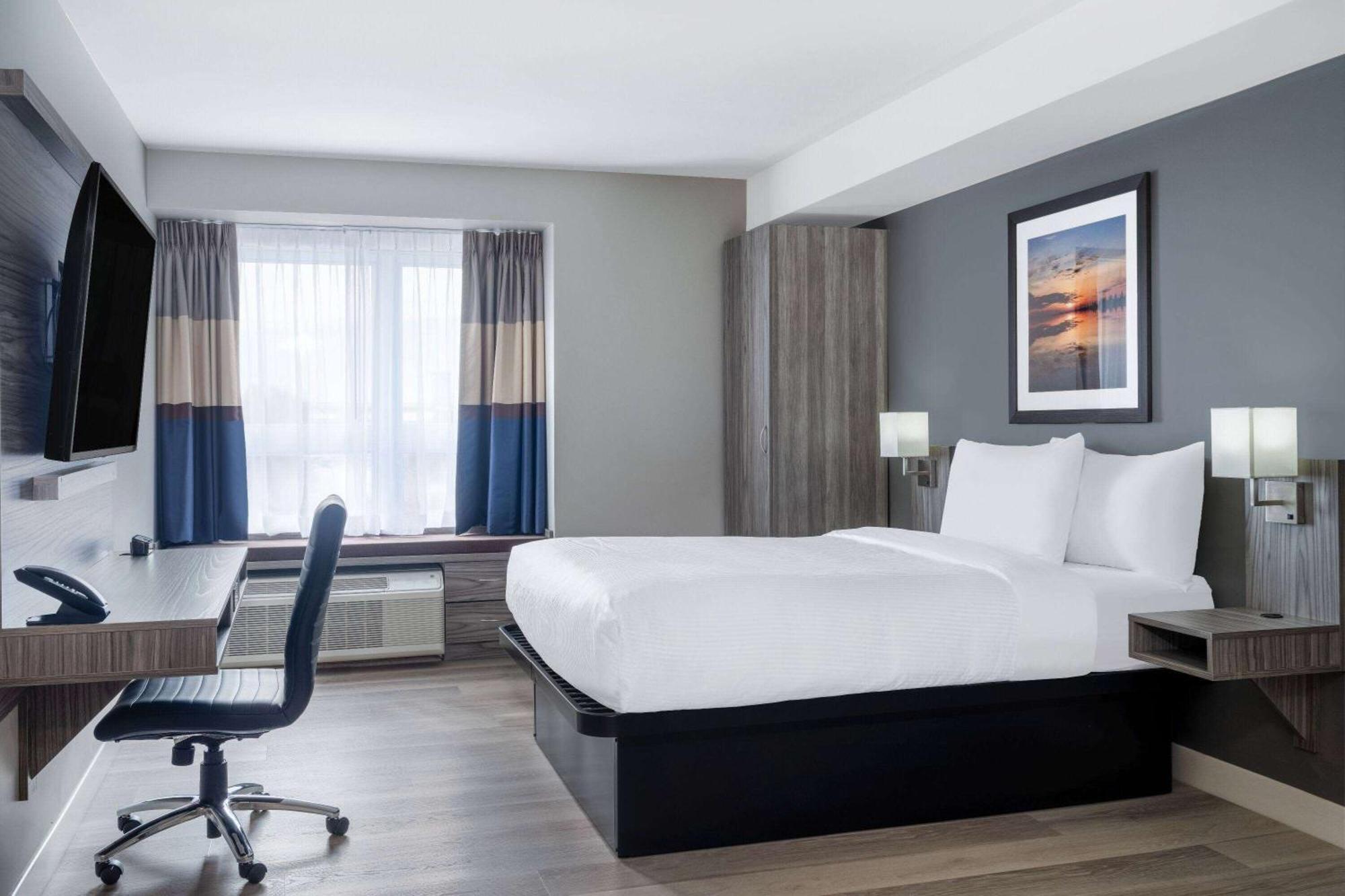 Microtel Inn & Suites By Wyndham Kanata Ottawa West Εξωτερικό φωτογραφία
